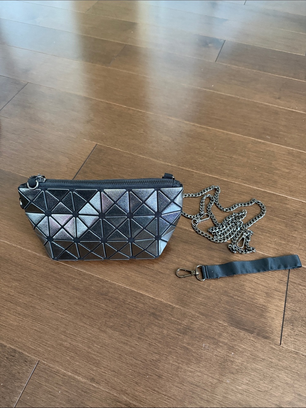 Geometric Triangle Panel Crossbody Bag in Iridescent Black